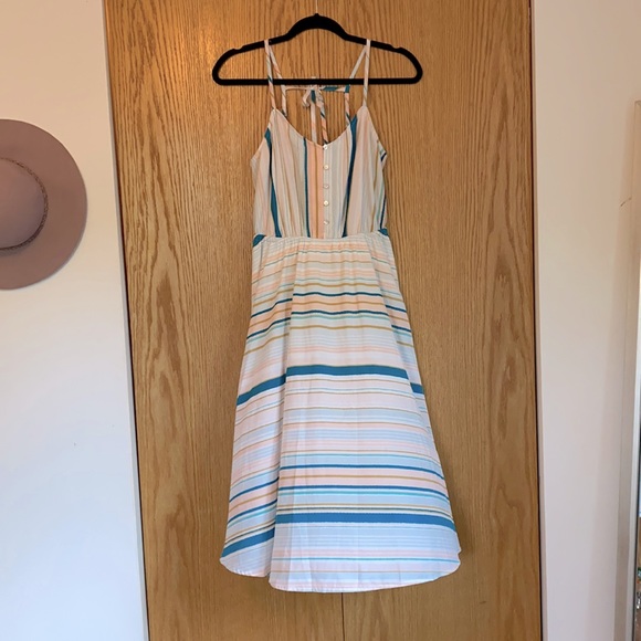 Lauren Conrad Midi dress - Picture 2 of 5